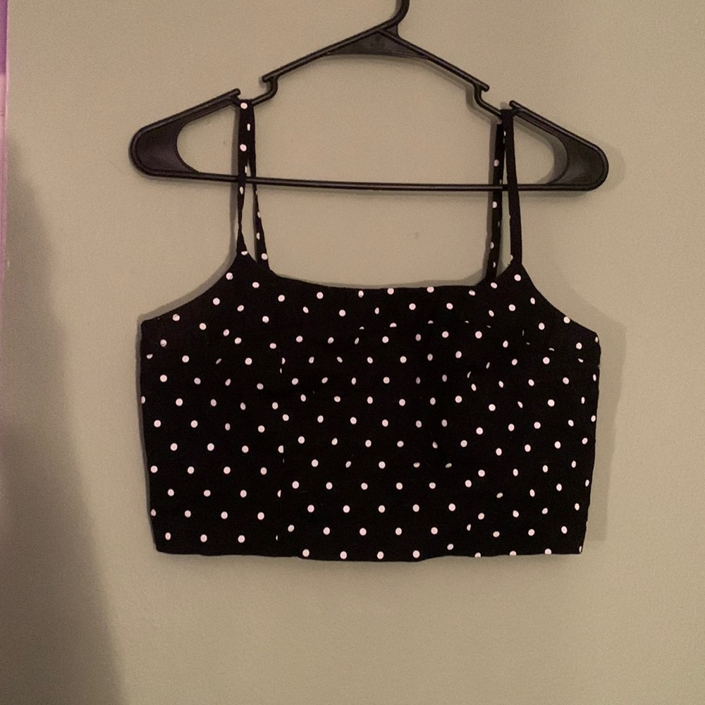 Black polka dot crop top